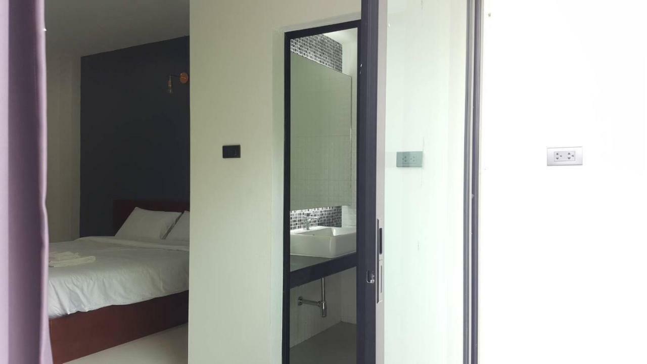 Dd Modern House Aparthotel Сурат Тхани Екстериор снимка